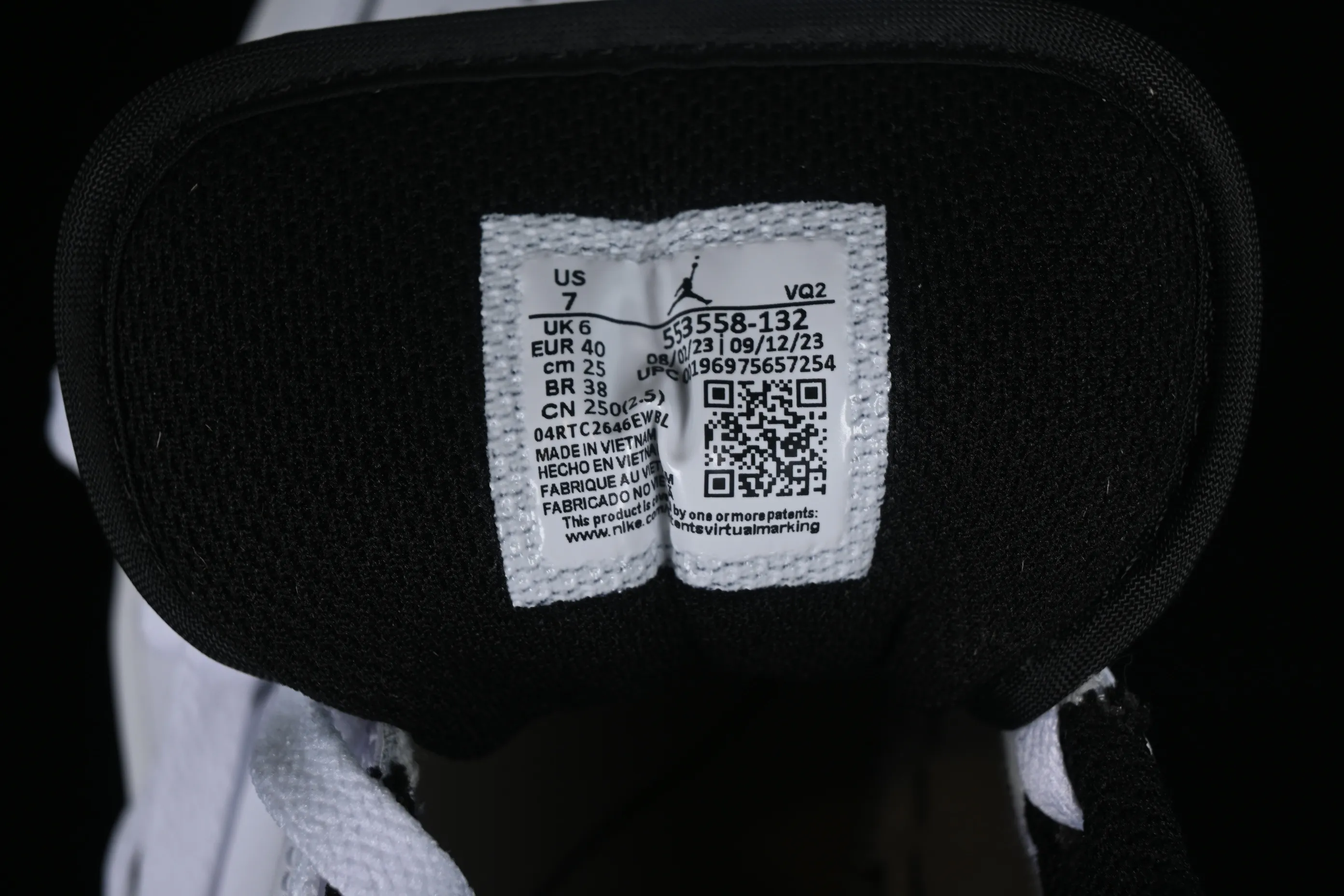 All categories Air Jordan Jordan series basketball shoes Air Jordan 1 Low G version pure original Air Jordan 1 Low "White and Black" AJ1 Joe 1 white and black color matching low-top cultural casual sneakers 553558-132